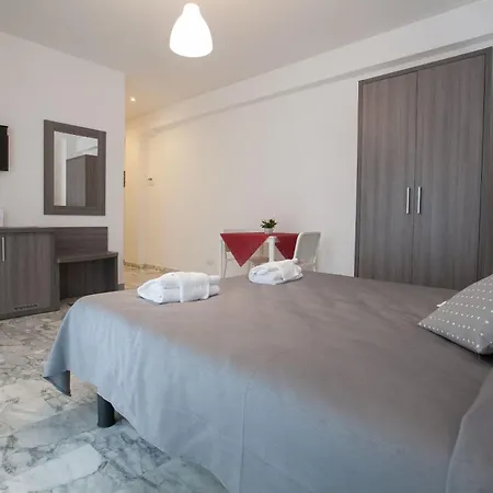 Bed and Breakfast Momenti Romani Ρώμη