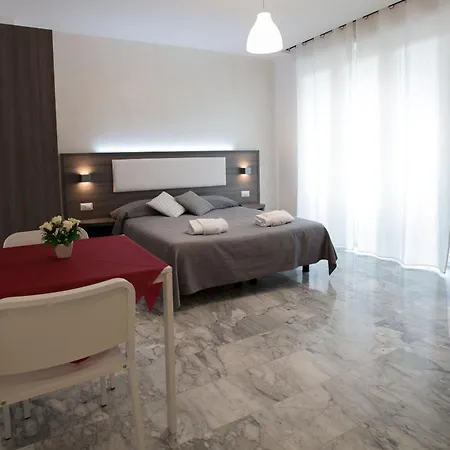 Momenti Romani Alojamento de Acomodação e Pequeno-almoço 4*