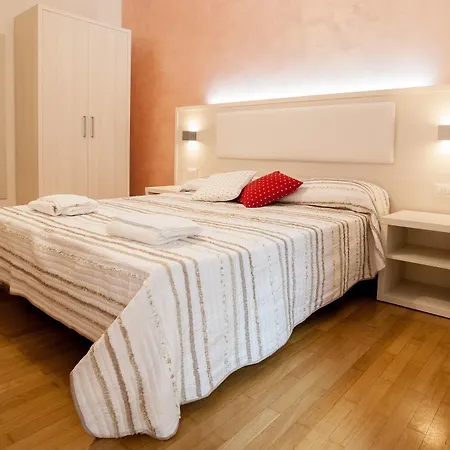 Bed & Breakfast Momenti Romani 2*