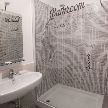 Bed and Breakfast Momenti Romani Ρώμη