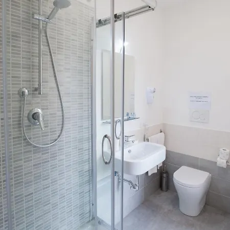 Momenti Romani Bed and Breakfast 4*