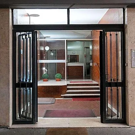 Momenti Romani Bed & Breakfast