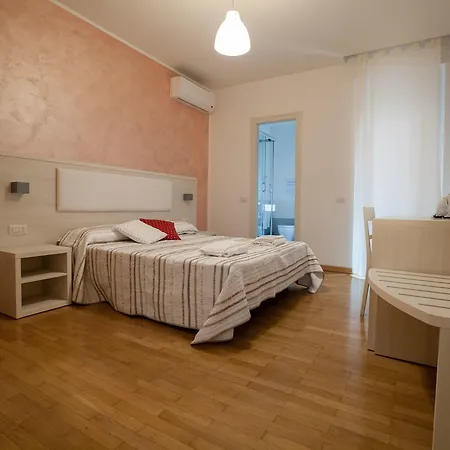 Oda ve Kahvaltı Momenti Romani Roma