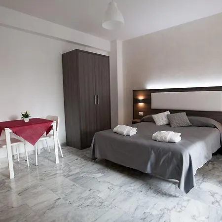 Oda ve Kahvaltı Momenti Romani Roma